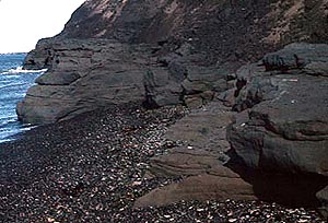 Outcrops of K sandstone along shoreline